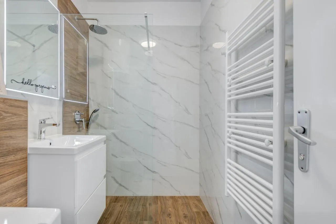Apartment Asti Σπλιτ
